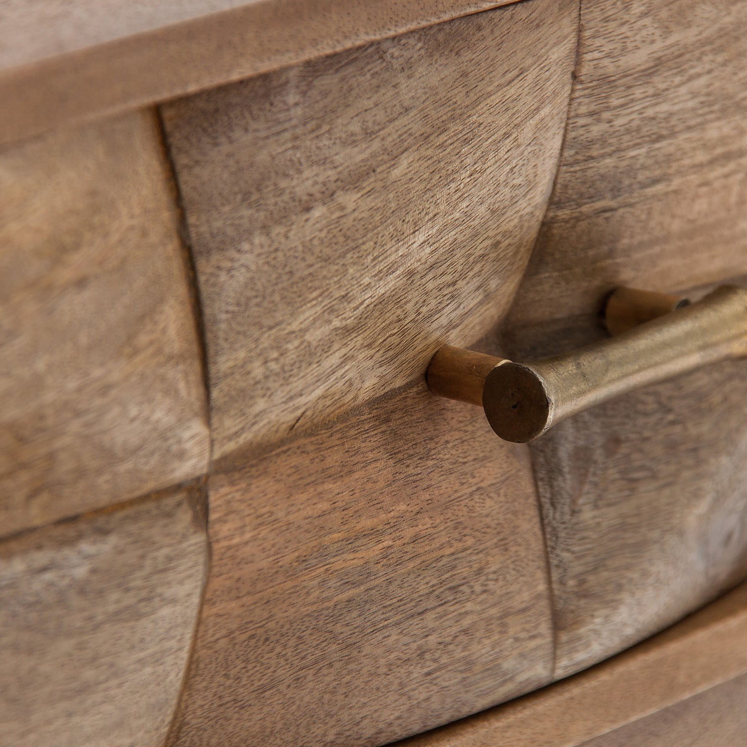 KUSEL CHEST OF DRAWERS